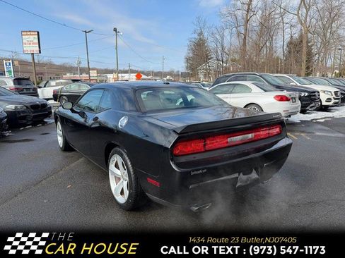 Used 2009 Dodge Challenger SRT8 w/ SRT Option Group II image 7