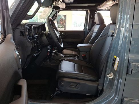 New 2025 Jeep Wrangler Unlimited Rubicon 392 image 12