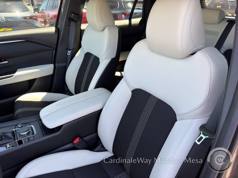 New 2026 MAZDA CX-50 AWD 2.5 S w/ Preferred Pkg image 12