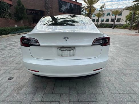 Used 2021 Tesla Model 3 Standard Range Plus image 8