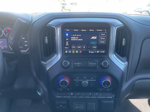 Used 2022 Chevrolet Silverado 2500 LTZ w/ Gooseneck/5TH Wheel Package image 10