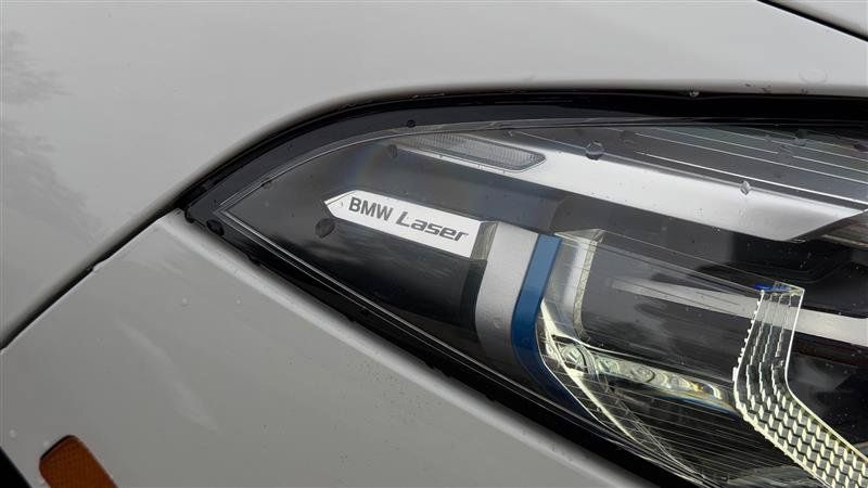 Used 2019 BMW M850i xDrive Coupe w/ M Carbon Exterior Package AWD/4WD image 16