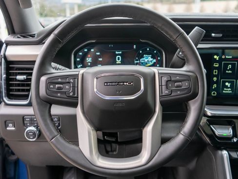 Used 2025 GMC Sierra 2500 Denali w/ Denali Reserve Package image 17