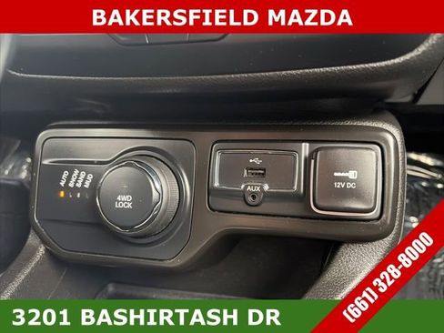 Used 2022 Jeep Renegade Latitude image 25