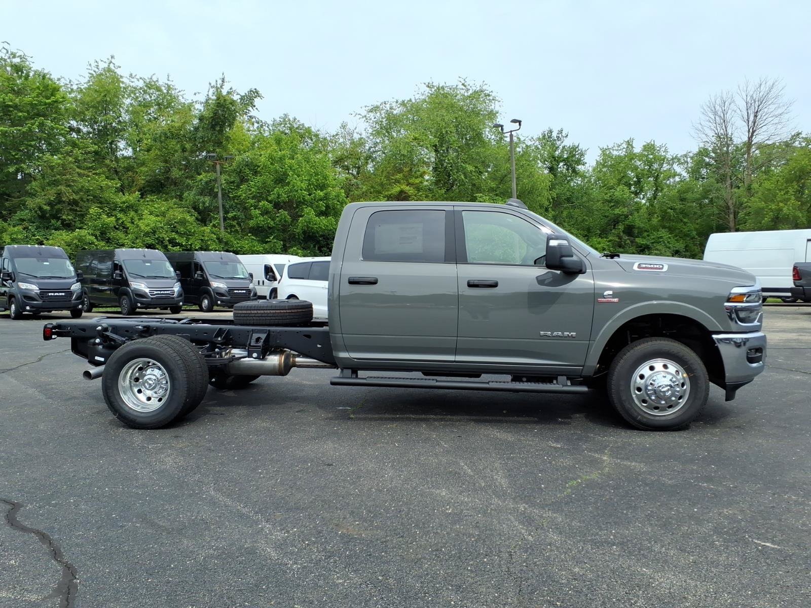 New 2026 RAM 3500 Big Horn AWD/4WD image 8