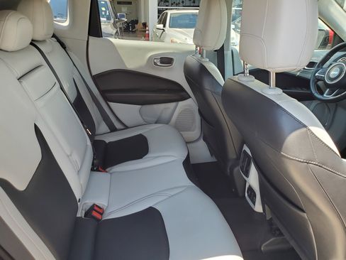 Used 2017 Jeep Compass Limited image 44