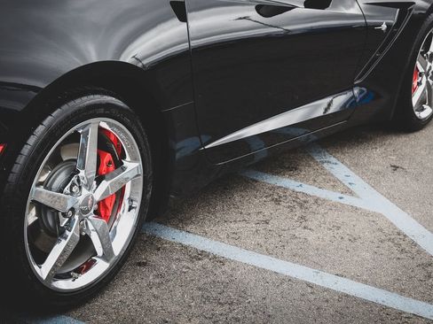 Used 2014 Chevrolet Corvette Stingray Convertible w/ 2LT Preferred Equipment Group image 13