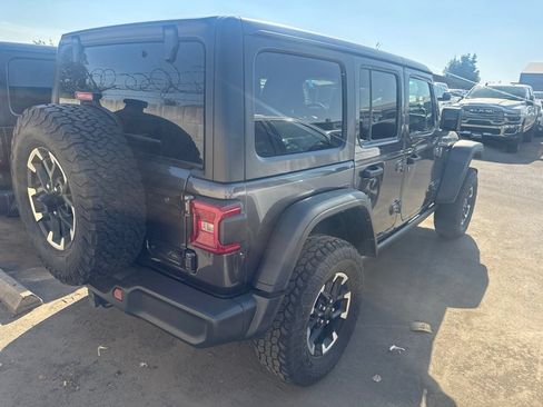 Used 2024 Jeep Wrangler Unlimited Rubicon 4xe AWD/4WD image 3