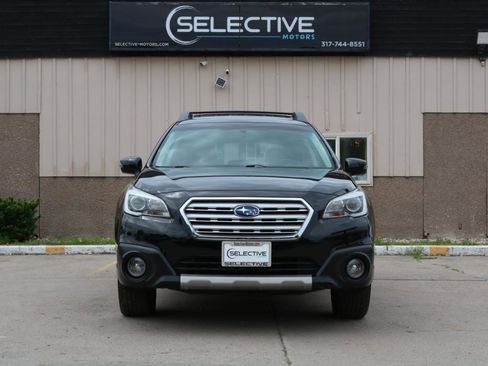 Used 2016 Subaru Outback 2.5i Limited AWD/4WD image 2