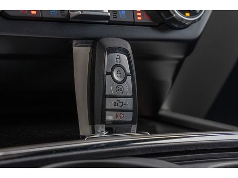 Used 2022 Ford F350 Lariat w/ Tremor Off-Road Package image 30