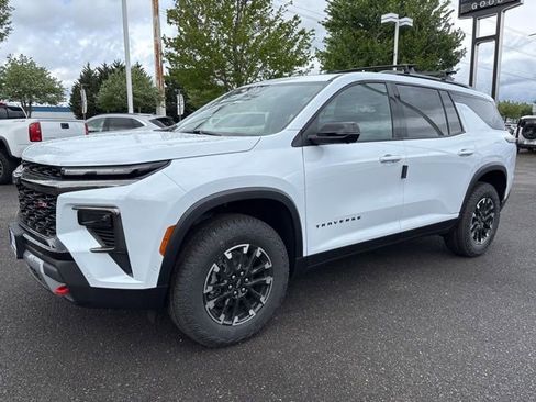 New 2026 Chevrolet Traverse Z71 w/ Enhanced Driving Package AWD/4WD image 1