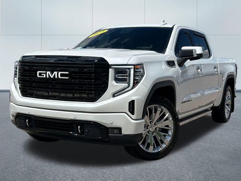 Used 2023 GMC Sierra 1500 Denali w/ Technology Package AWD/4WD image 1