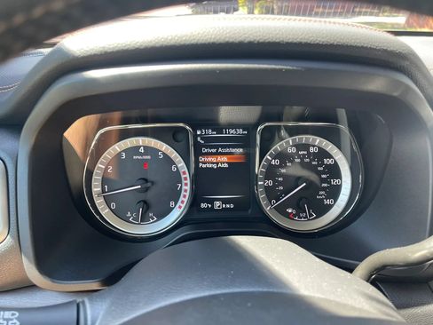 Used 2017 Nissan Titan Platinum Reserve RWD image 17