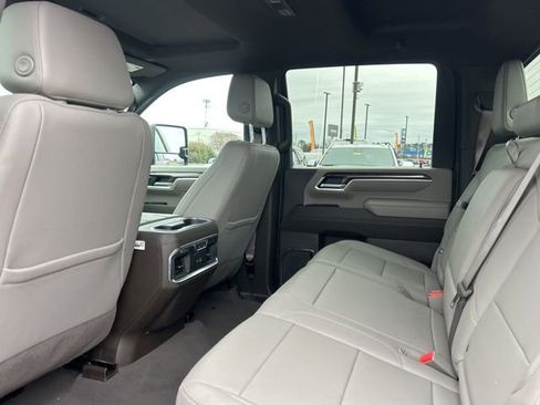 Used 2024 Chevrolet Silverado 2500 LTZ w/ LTZ Convenience Package image 30