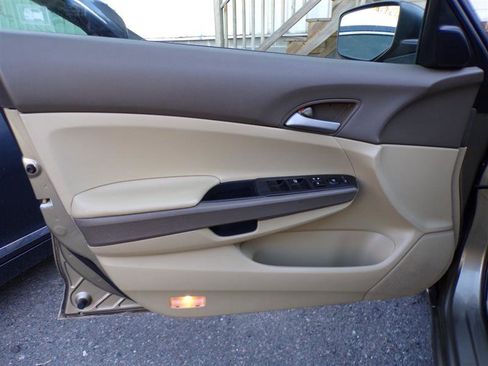 Used 2009 Honda Accord LX image 13