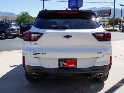 Used 2025 Chevrolet TrailBlazer RS w/ Convenience Package AWD/4WD image 7