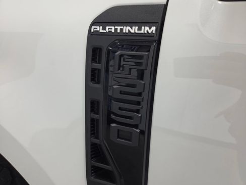 Used 2025 Ford F250 Platinum w/ Tremor Off-Road Package AWD/4WD image 18