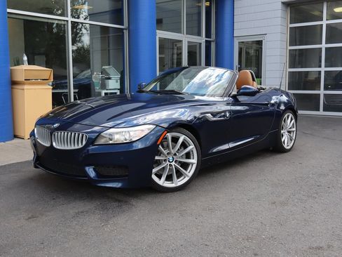 Used 2016 BMW Z4 sDrive35i RWD image 2