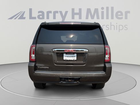 Used 2019 GMC Yukon Denali AWD/4WD image 5