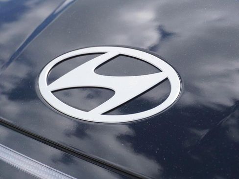 Used 2025 Hyundai Sonata Limited FWD image 11