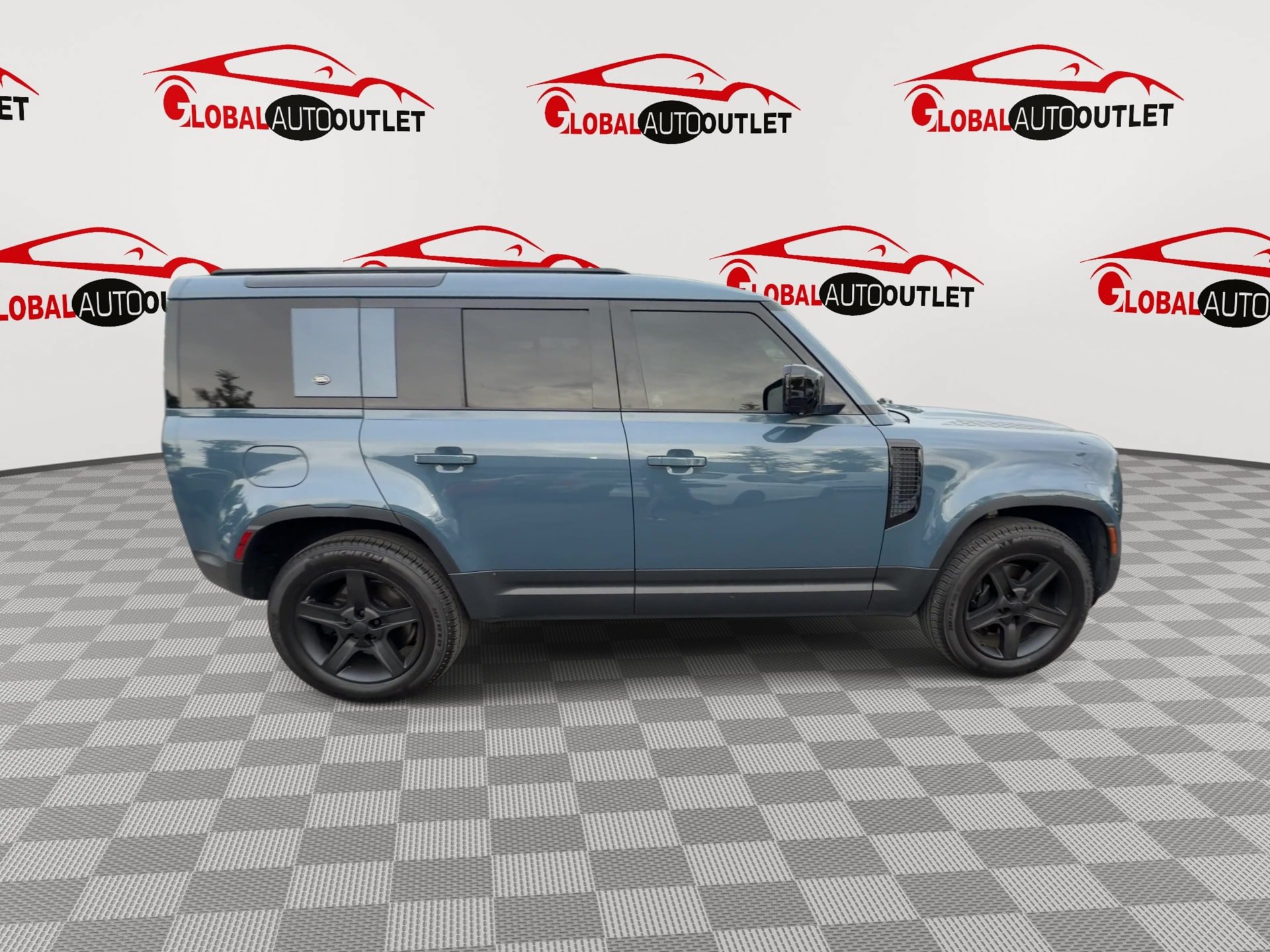 Used 2020 Land Rover Defender 110 SE AWD/4WD image 9