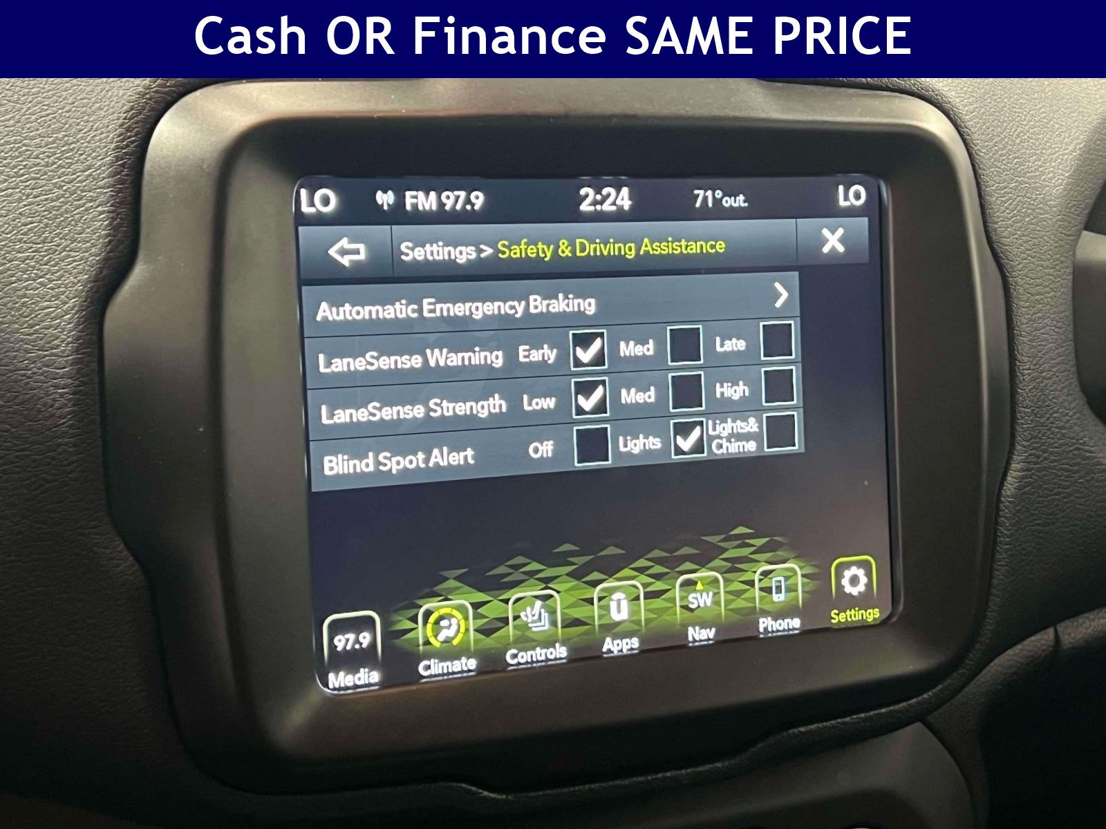 Certified 2023 Jeep Renegade Altitude w/ Convenience Group I AWD/4WD image 24