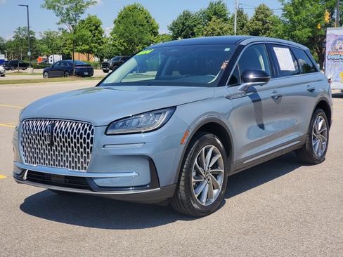Used 2024 Lincoln Corsair AWD w/ Equipment Group 101A image 2