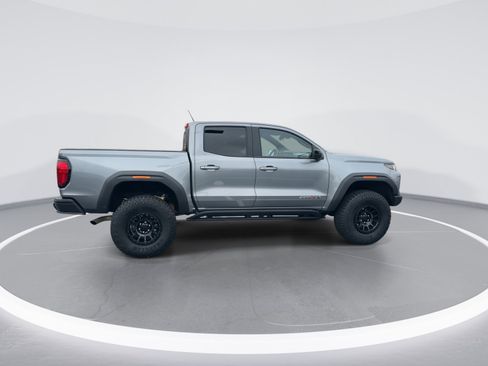 Used 2024 GMC Canyon AT4X w/ AT4X AEV Edition image 10