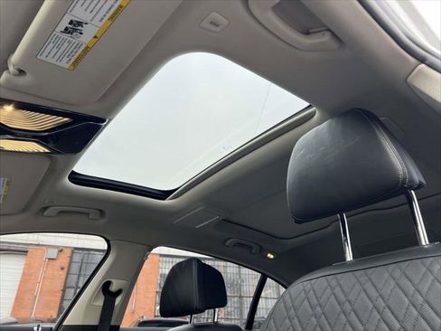 Used 2021 BMW 750i xDrive image 20