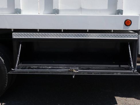 Used 2022 Ford F550 2WD Regular Cab Super Duty w/ XLT Value Package image 14