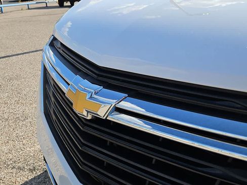 Used 2024 Chevrolet Equinox LT FWD image 13