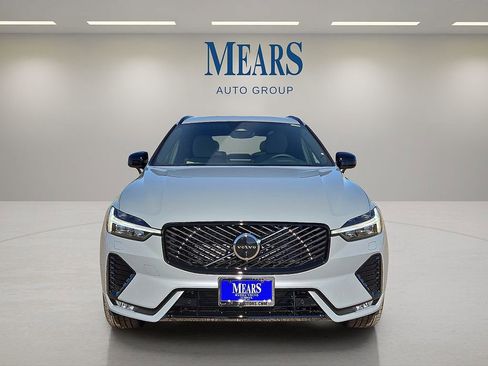 New 2026 Volvo XC60 B5 Plus w/ Protection Package Premier image 8