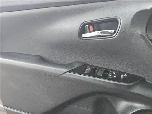 Used 2020 Toyota Prius Prime LE FWD image 6