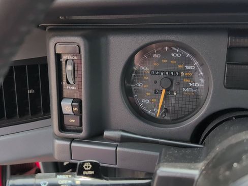 Used 1987 Pontiac Firebird Coupe RWD image 17