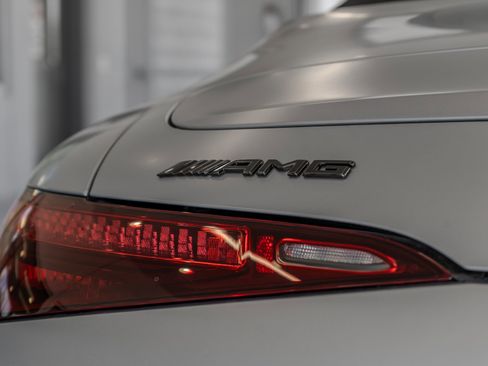 New 2026 Mercedes-Benz SL 63 AMG S e Performance 4MATIC image 25