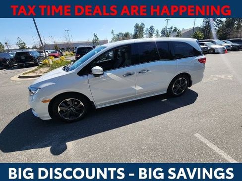 Used 2023 Honda Odyssey Elite image 8