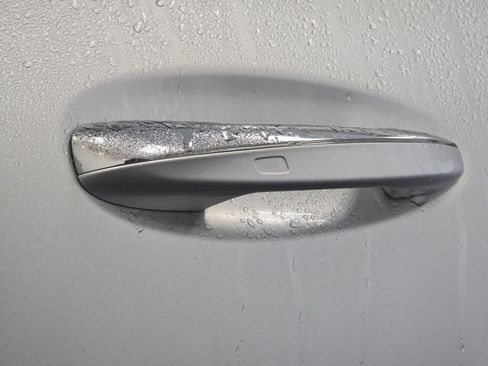 Used 2022 Mercedes-Benz GLA 250 4MATIC w/ Premium Package Lite image 28