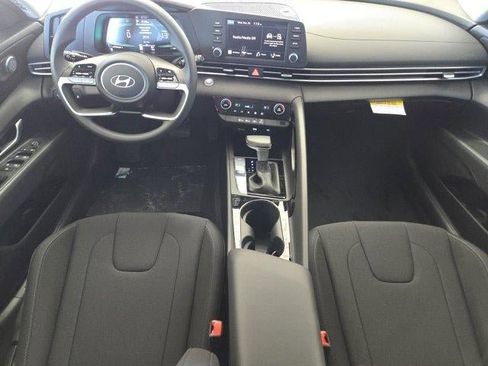 New 2026 Hyundai Elantra Hybrid FWD image 19