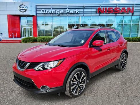 Used 2017 Nissan Rogue Sport SL w/ SL Premium Package AWD/4WD image 4
