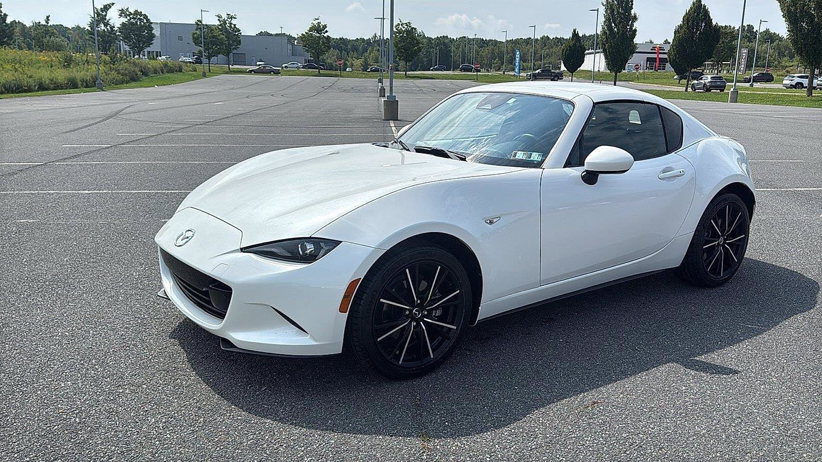 Used 2024 MAZDA MX-5 Miata RF Grand Touring RWD image 11