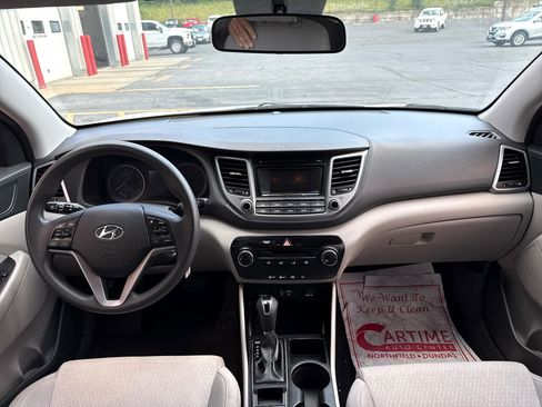 Used 2017 Hyundai Tucson SE image 15