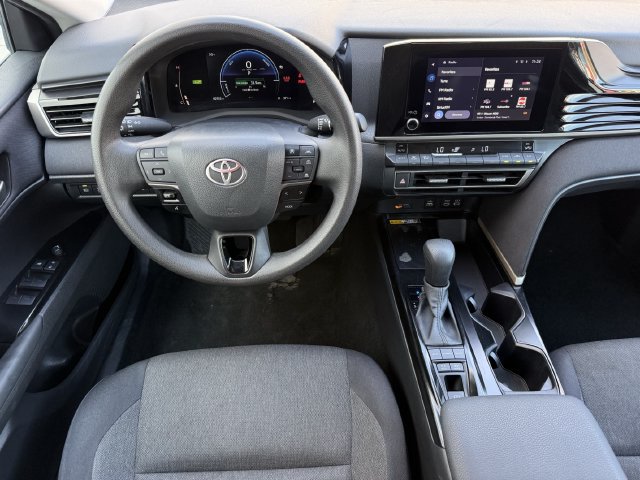 Used 2025 Toyota Camry LE FWD image 12