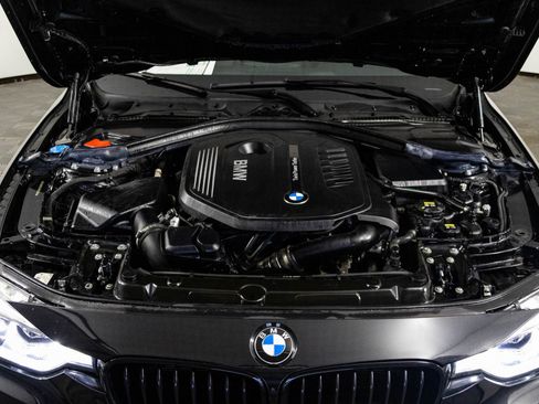 Used 2017 BMW 340i xDrive Sedan AWD/4WD image 42