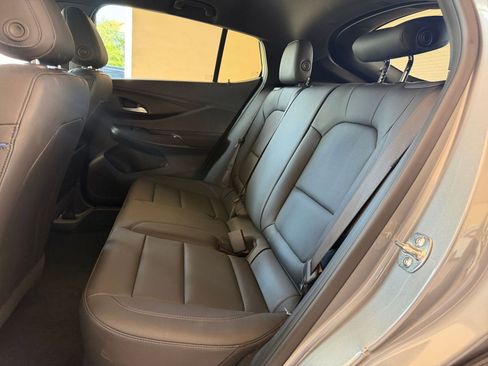 Used 2025 Buick Envista Sport Touring FWD image 21