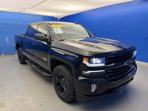 Used 2018 Chevrolet Silverado 1500 LTZ Z71 w/ LTZ Plus Package image 2