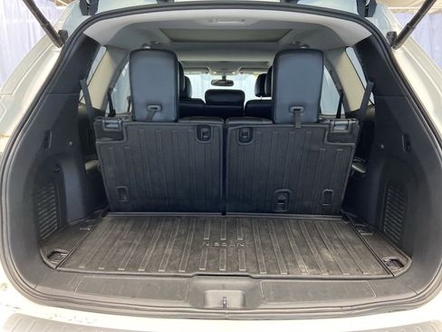 Used 2017 Nissan Pathfinder Platinum w/ Midnight Edition Package image 34