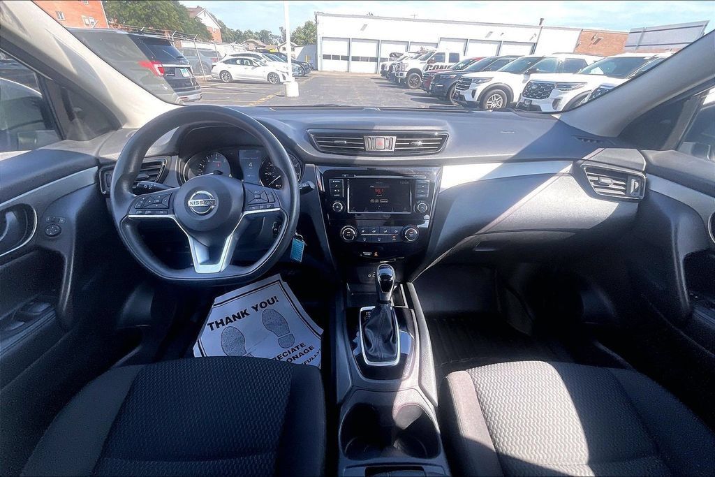 Used 2019 Nissan Rogue Sport S AWD/4WD image 14
