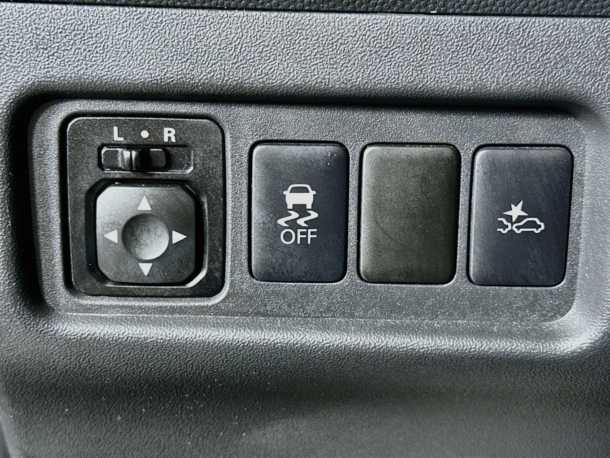 Used 2024 Mitsubishi Mirage ES FWD image 17