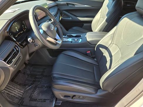 Certified 2025 INFINITI QX60 Luxe w/ Black Edition AWD/4WD image 11
