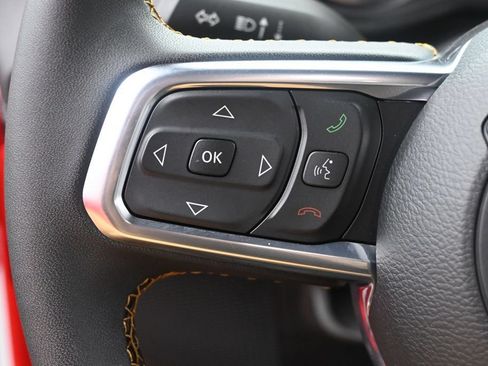 Used 2024 Jeep Wrangler Unlimited Sahara w/ Technology Group AWD/4WD image 29